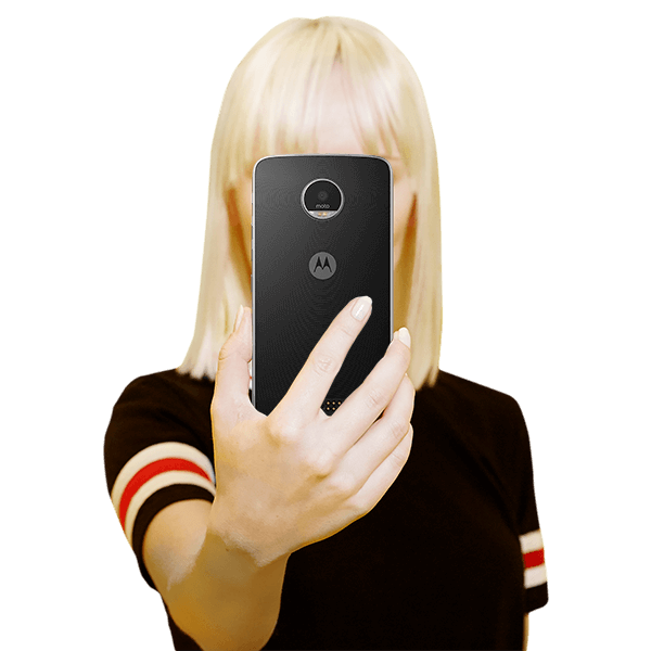 Moto Z com câmera frontal de 5 MP e lente de ângulo aberto